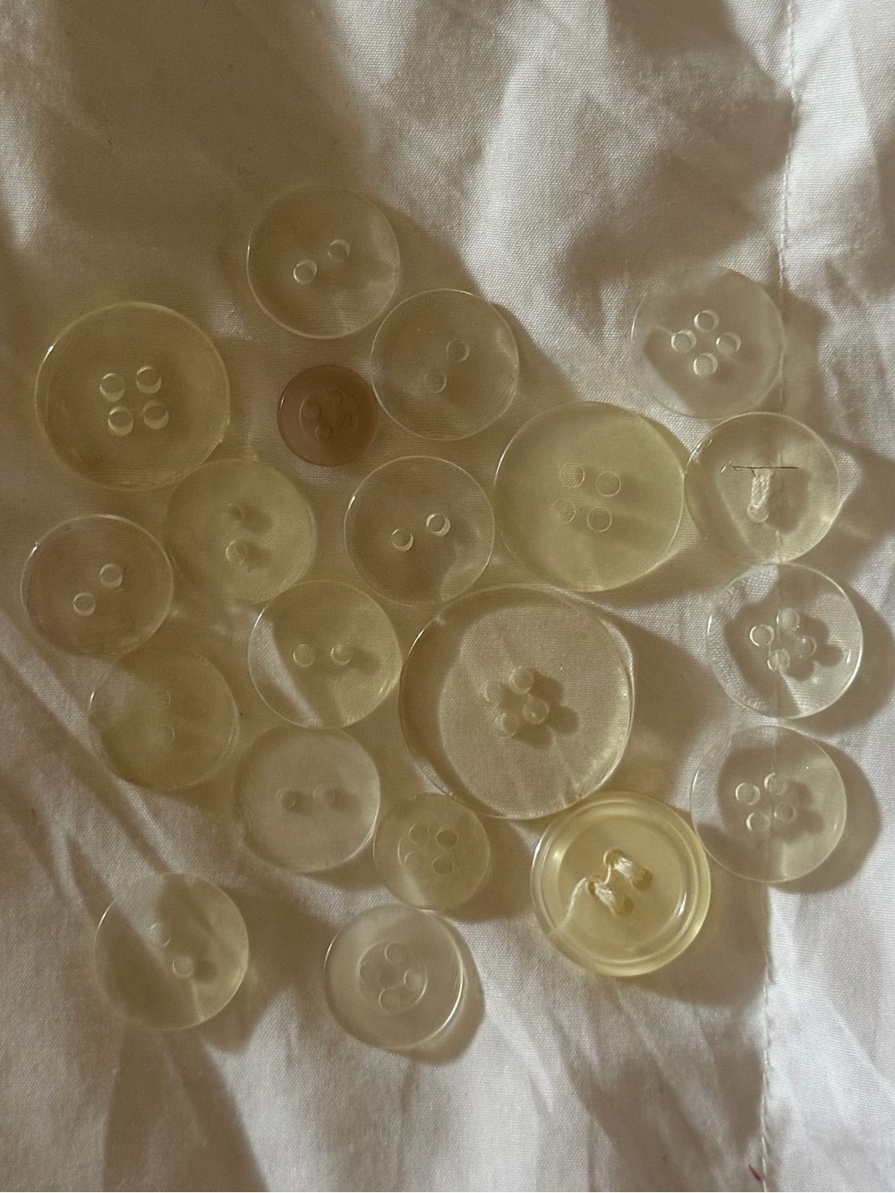 🫙 20Pc Vintage Button Bundle ~ clear translucent variety
